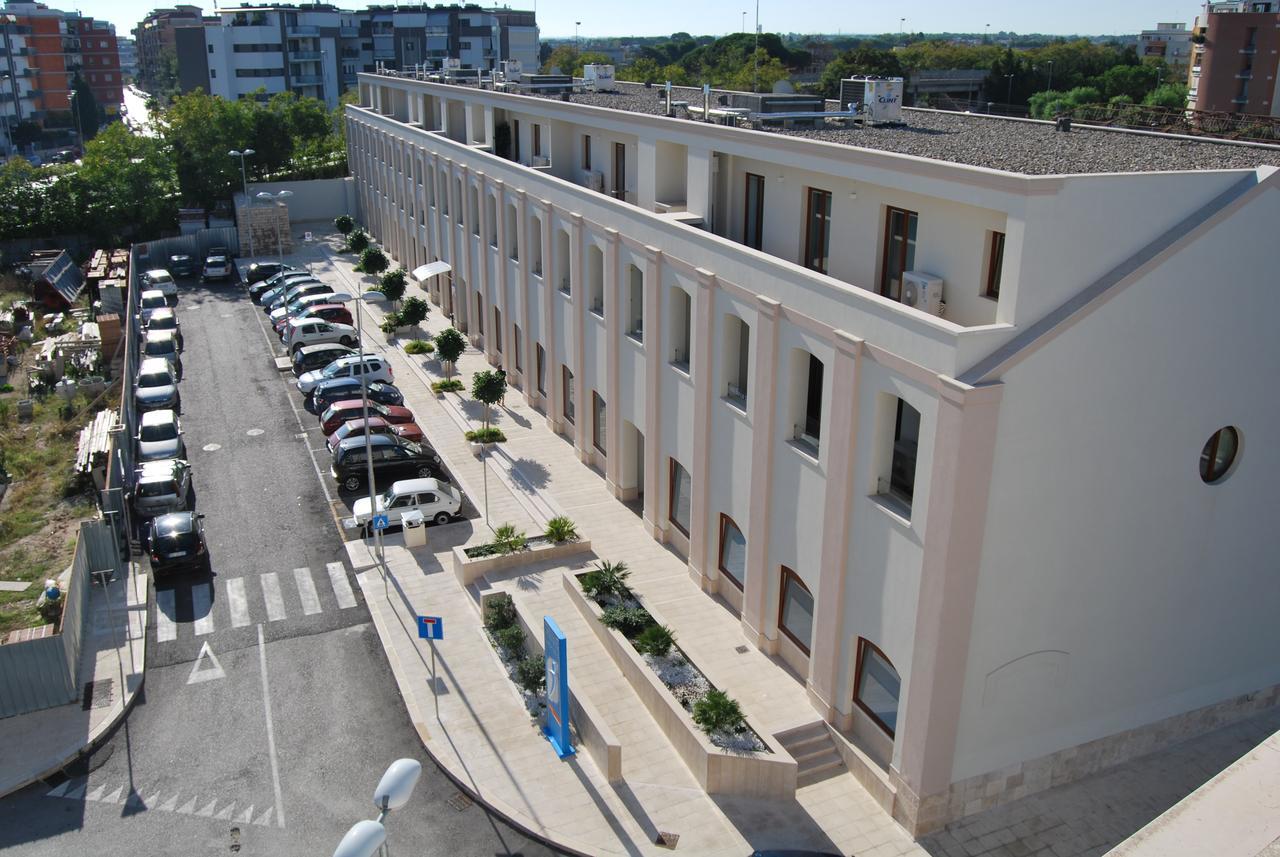 Residence Трани Екстериор снимка