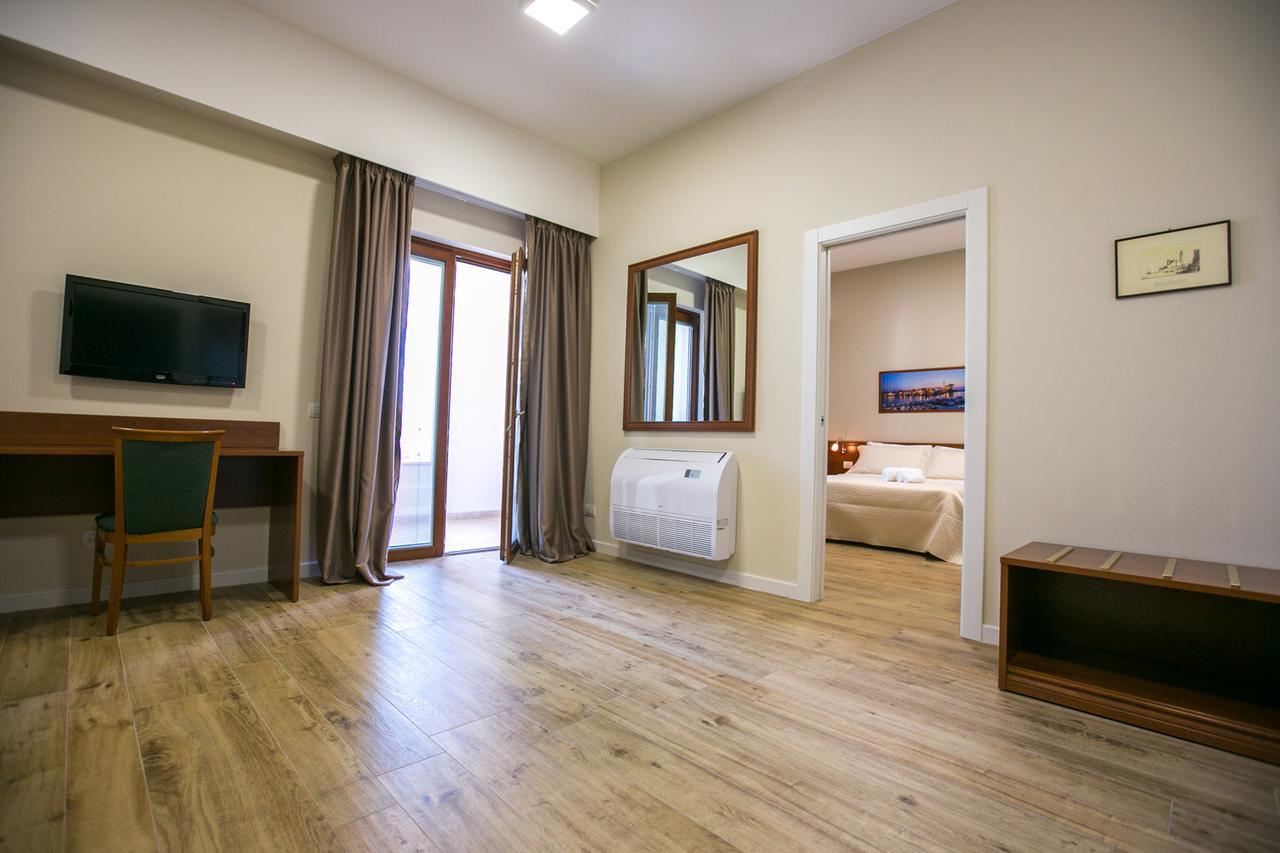 Residence Трани Екстериор снимка